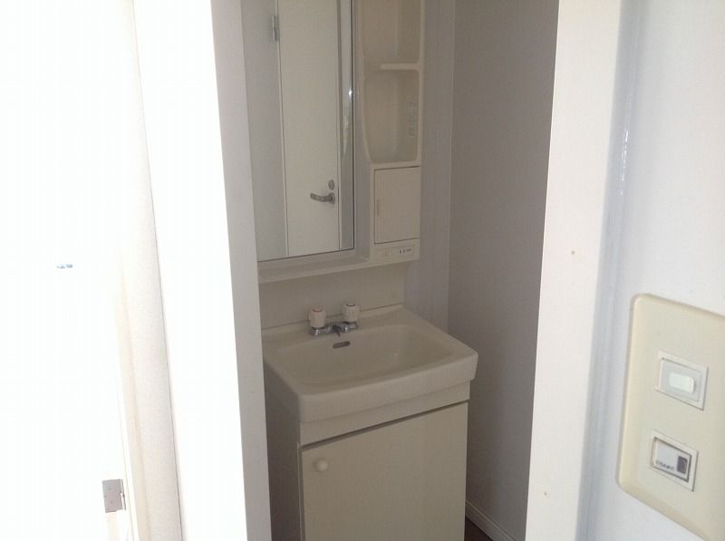 leopalace Mou Iris Nibankan Sink