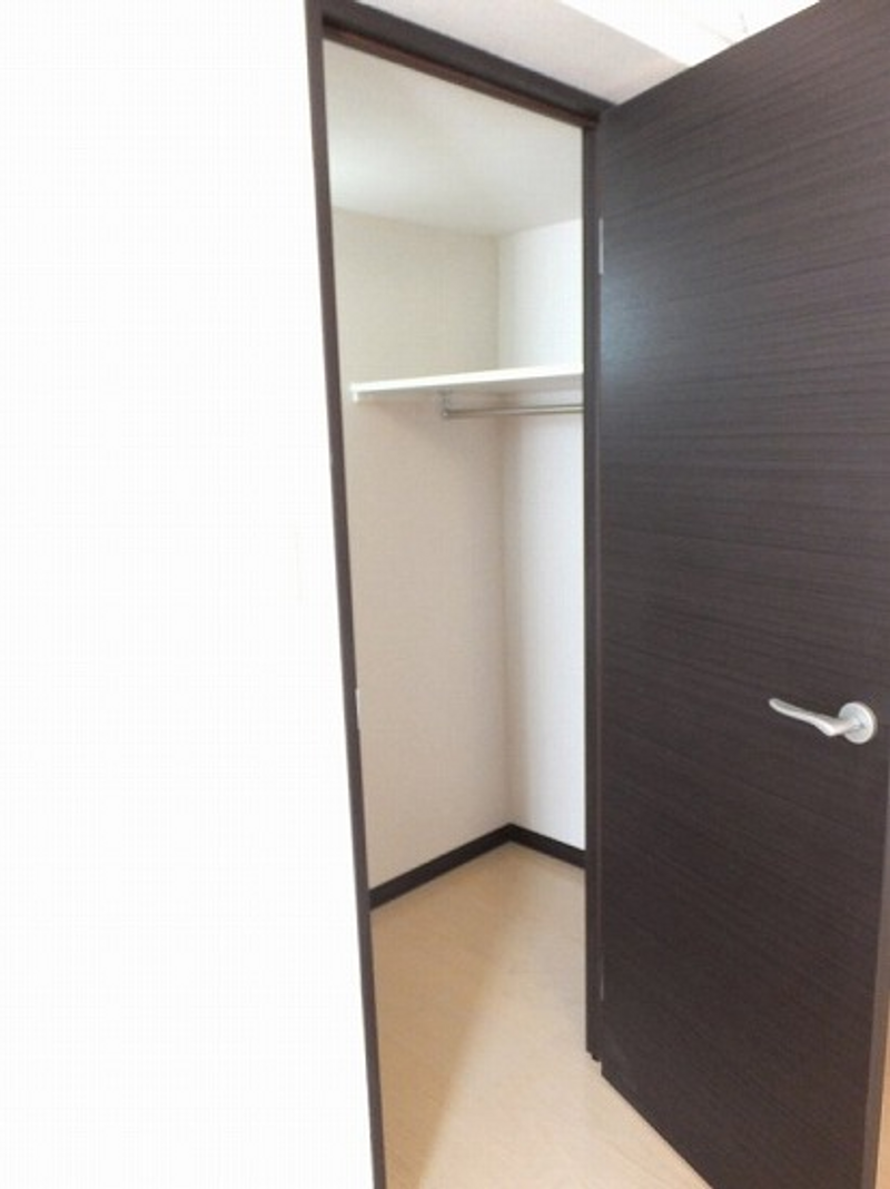 LEONEXT Sakura 3 Storage