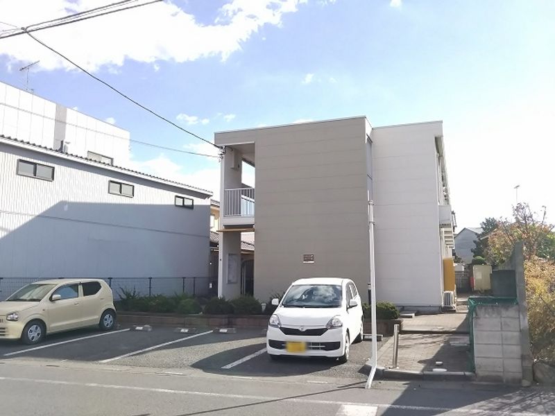 レオパレス石原駅前 駐車場