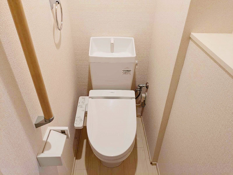 CLEINO Sorgente Toilet