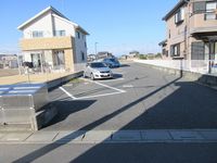 レオネクストシャイン 駐車場