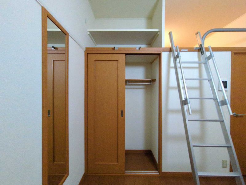 レオパレス中浜 収納