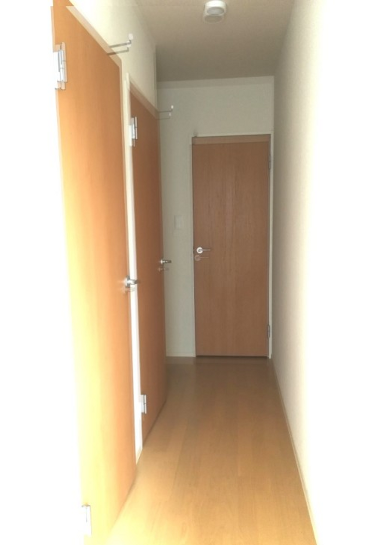 クレイノフローリ 玄関