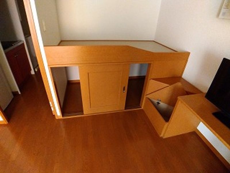 レオパレススイーツ 収納