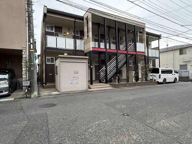 レオパレスグレース柳 外観