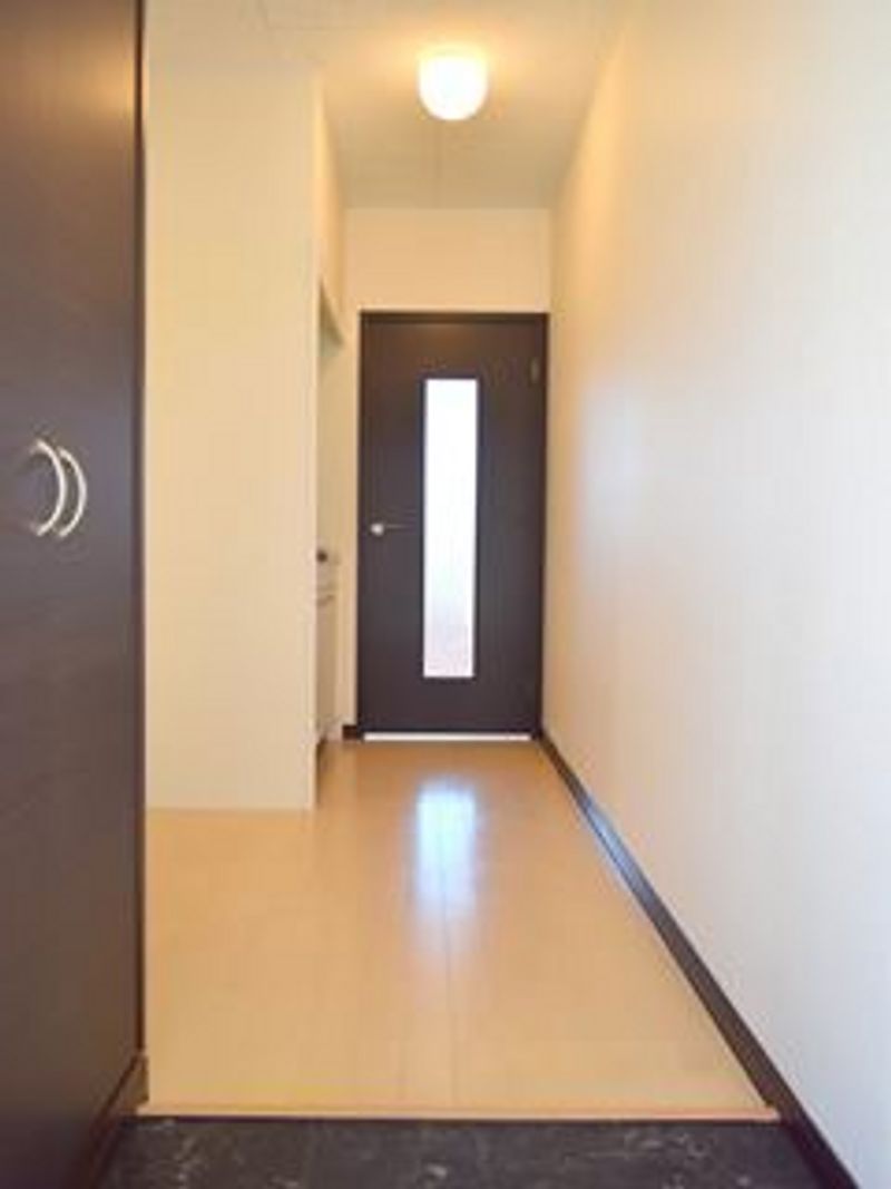 レオネクストしうん 玄関