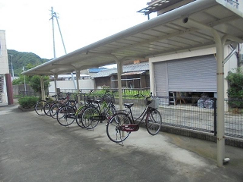 レオパレストホリ 共用部分