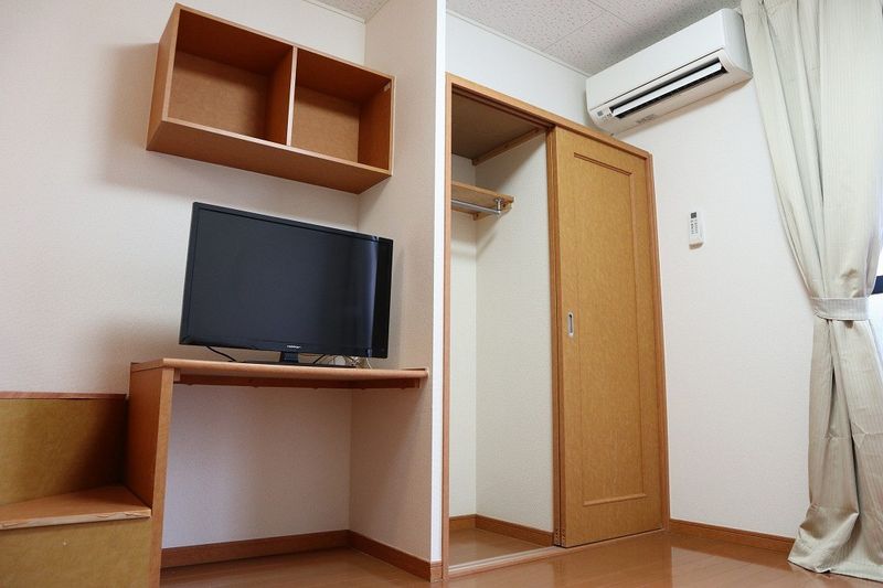 レオパレスベルシャトレ富士宮 収納