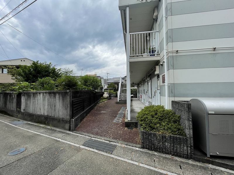 レオパレスミロワール 共用部分