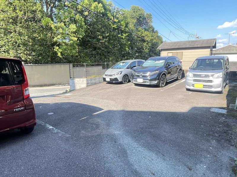 レオパレスレイクホライズンⅡ 駐車場