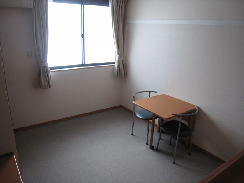 レオパレスルミエール双月 居間