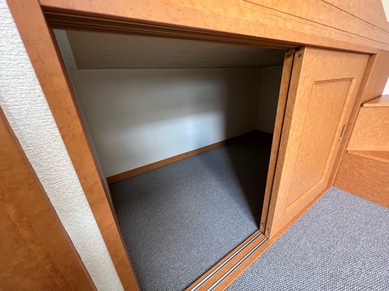レオパレスホーリーラブ 収納