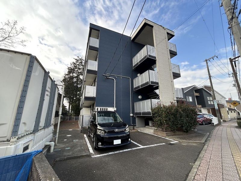 レオパレスボヌール若林 外観