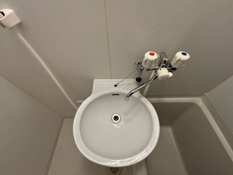 レオパレスドゥジェーム鳴尾 洗面台