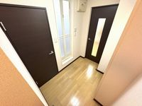 LEONEXT Conscious Rock Lối vào