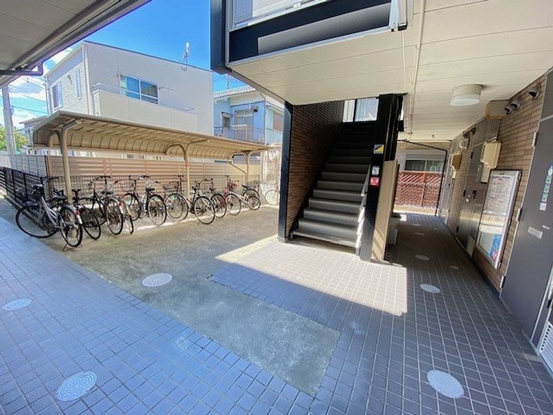 レオパレスサザンクロス海老塚 共用部分