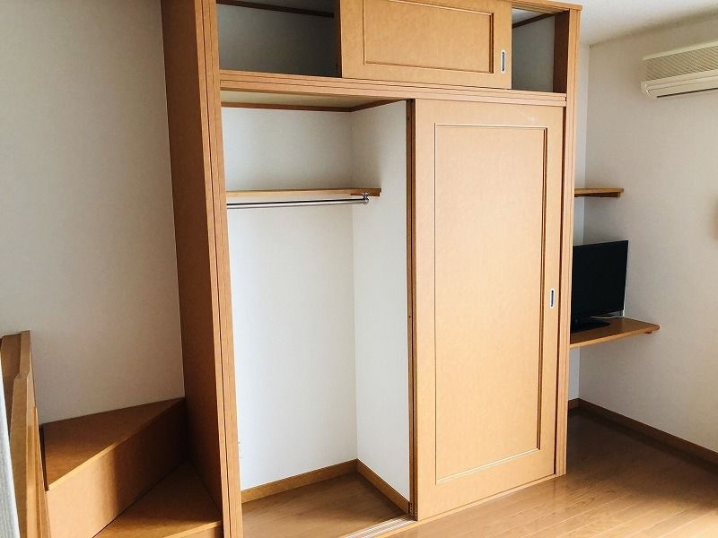 レオパレスエスポワール 収納