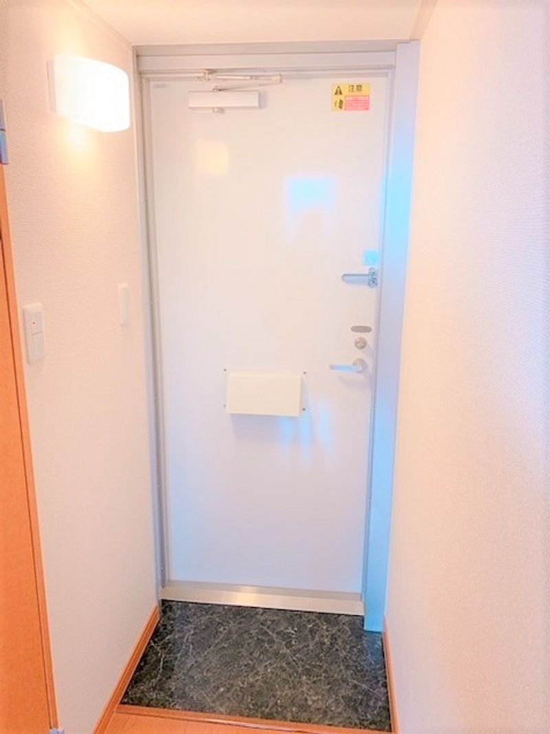 レオパレス堤ＭＮ　Ⅰ 玄関