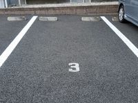 レオネクスト輝 駐車場