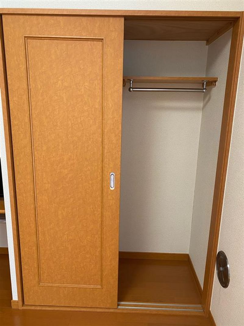 レオパレスシティパル 収納