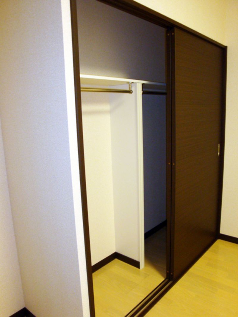 レオネクストビラ　ジョイア 収納