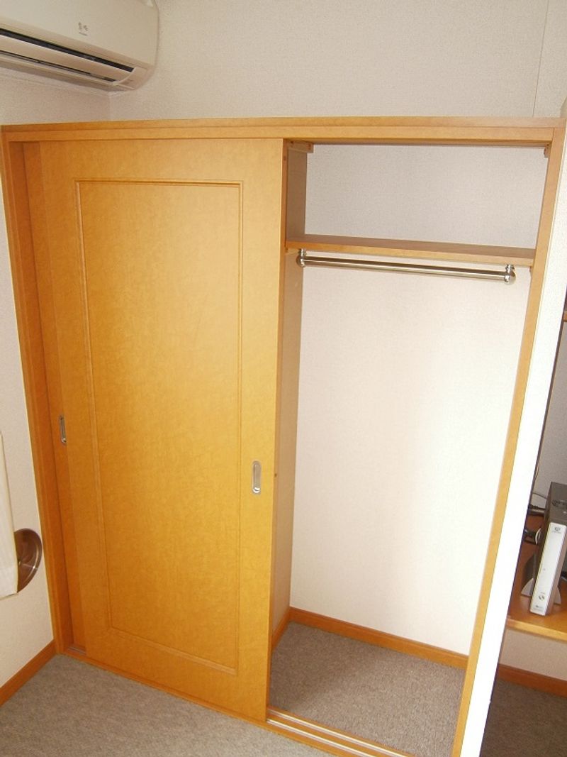 レオパレスグリーンハイツ１号 収納