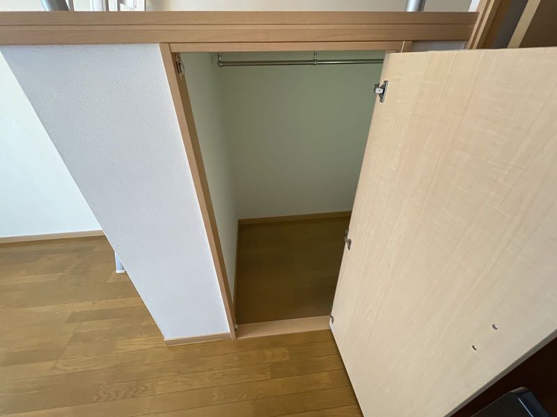 レオパレスピアット 収納