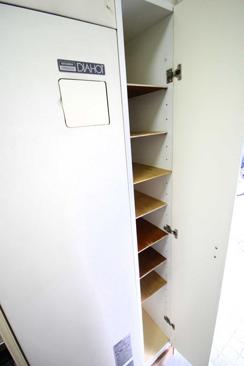 レオパレスアヴィオンⅡ 収納