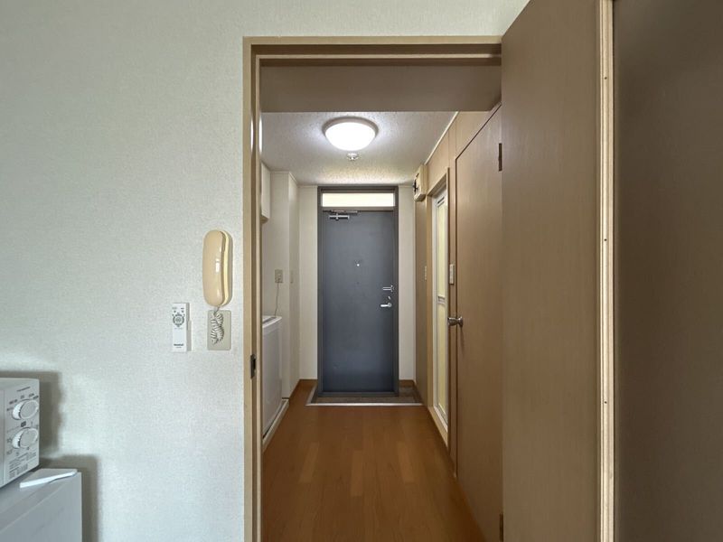 レオパレスひたち野 玄関
