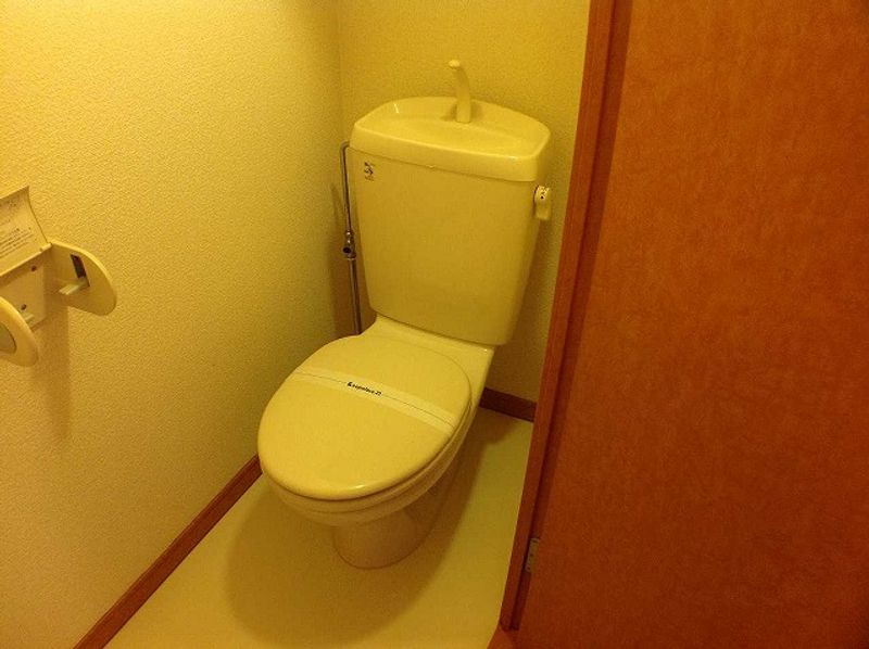 レオパレスやまぶき トイレ