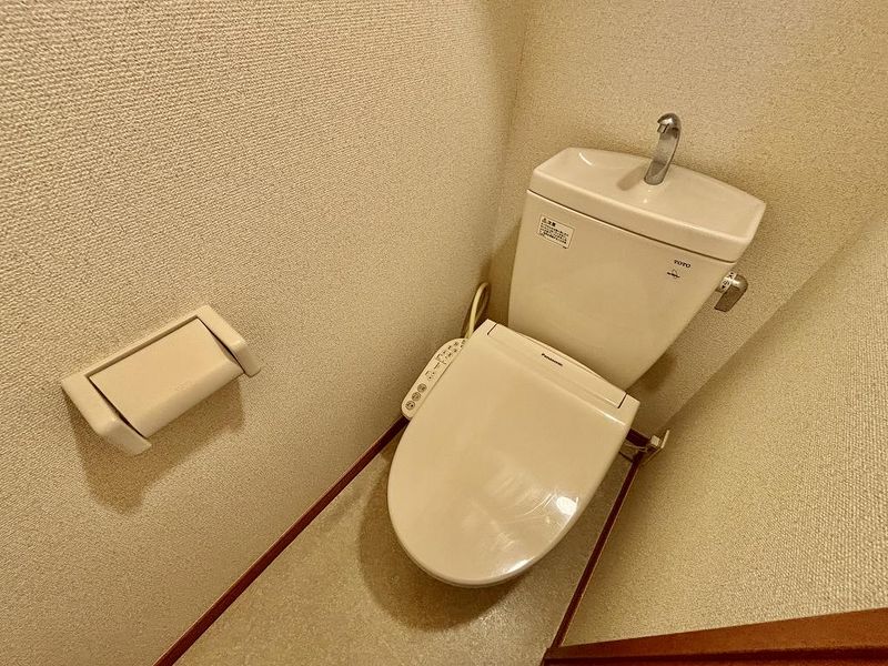 レオパレスＥ　Ｆ トイレ