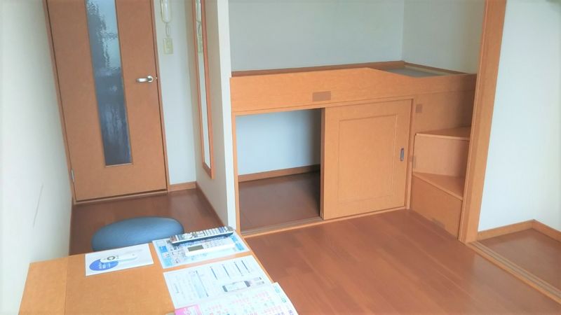 レオパレス２００１ 収納