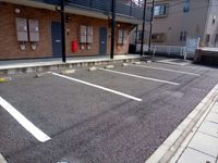レオネクストヴァルハラⅢ 駐車場