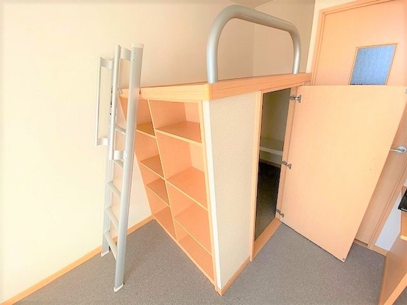 レオパレス銀河 収納