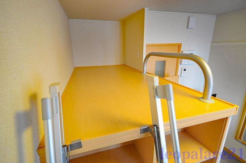 レオパレスエターナルⅠ 寝室