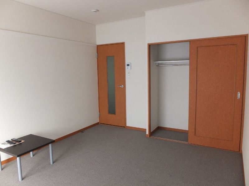 レオパレス妙音通 収納