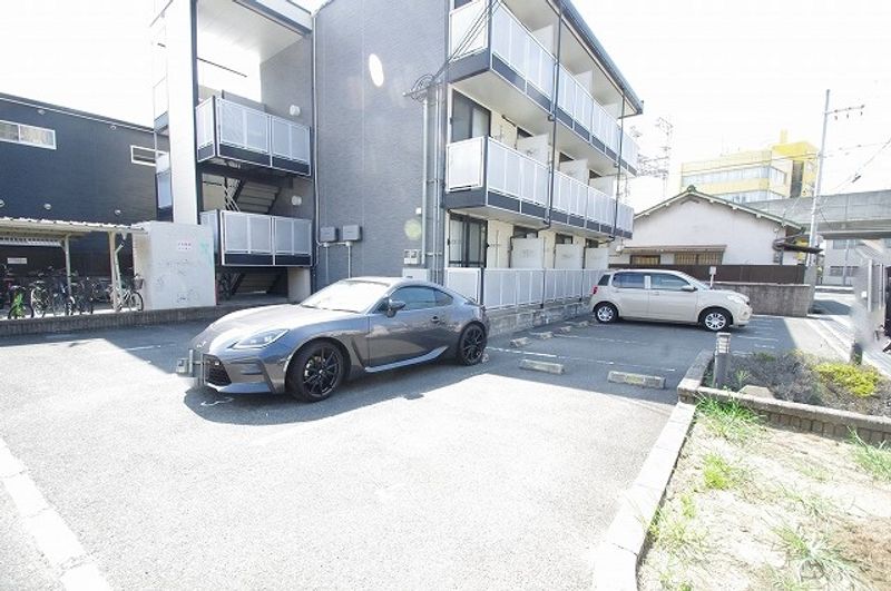 レオパレスＶＥＧＡ 駐車場
