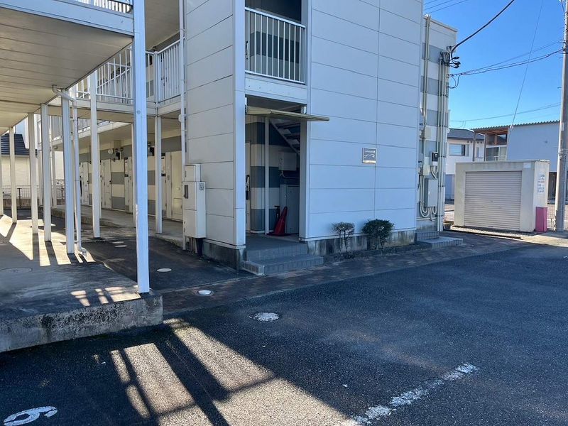 レオパレスｉ エントランス