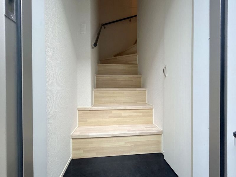 CLEINO keyaki II 玄关