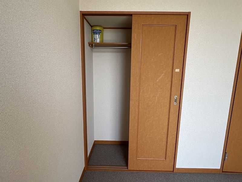 レオパレスパルポート 収納