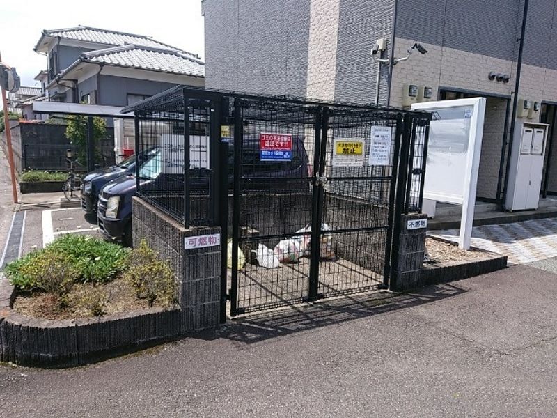 レオパレス烏帽子１ 共用部分