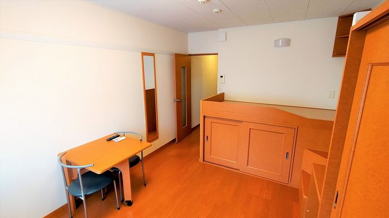 レオパレスＯＧＡＷＡ　Ｔ 居間