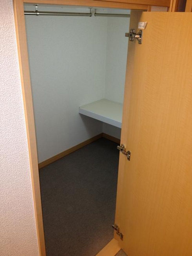 レオパレスサクラ土合 収納