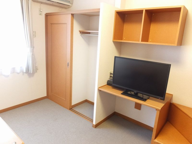レオパレスいずみ 収納