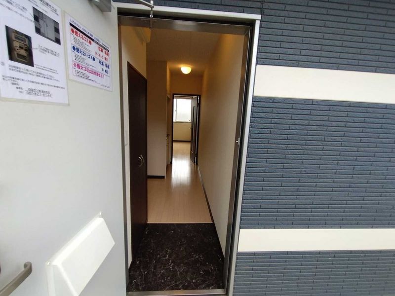 レオネクスト太田上町茶園 玄関