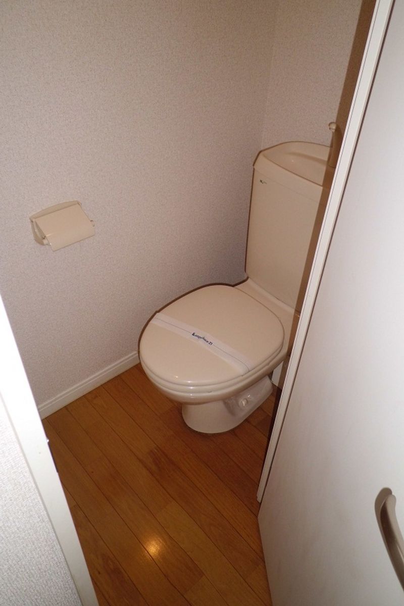 レオパレスカメリア壱番館 トイレ