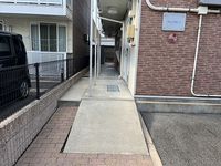 レオパレスデイジーヴィラⅡ エントランス