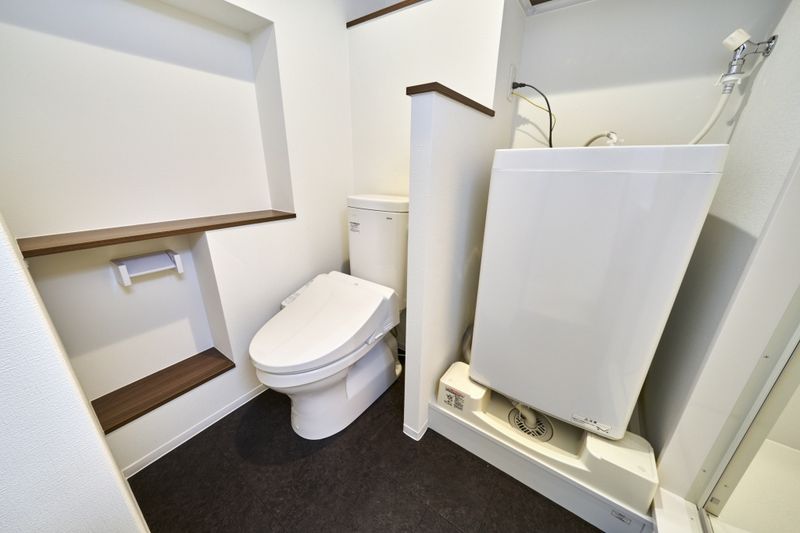 ArLk Muroka Nhà vệ sinh