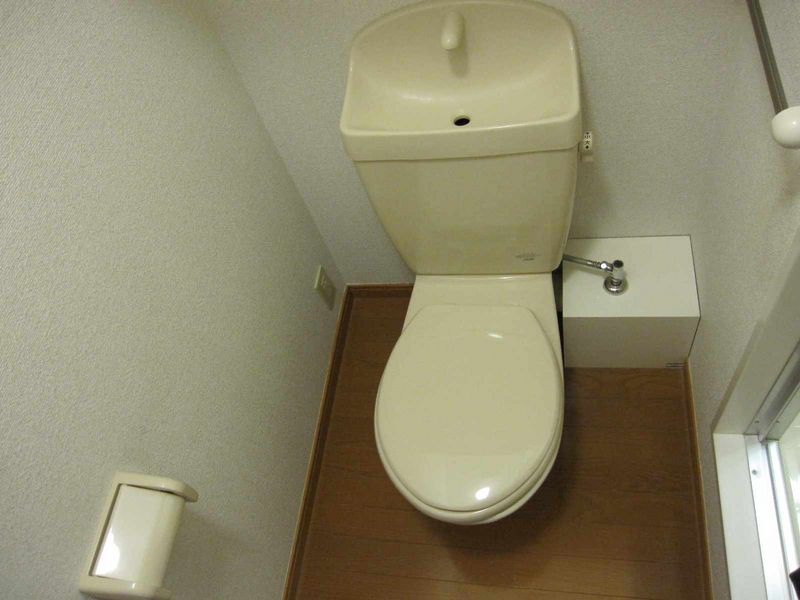 レオパレスキアラ トイレ