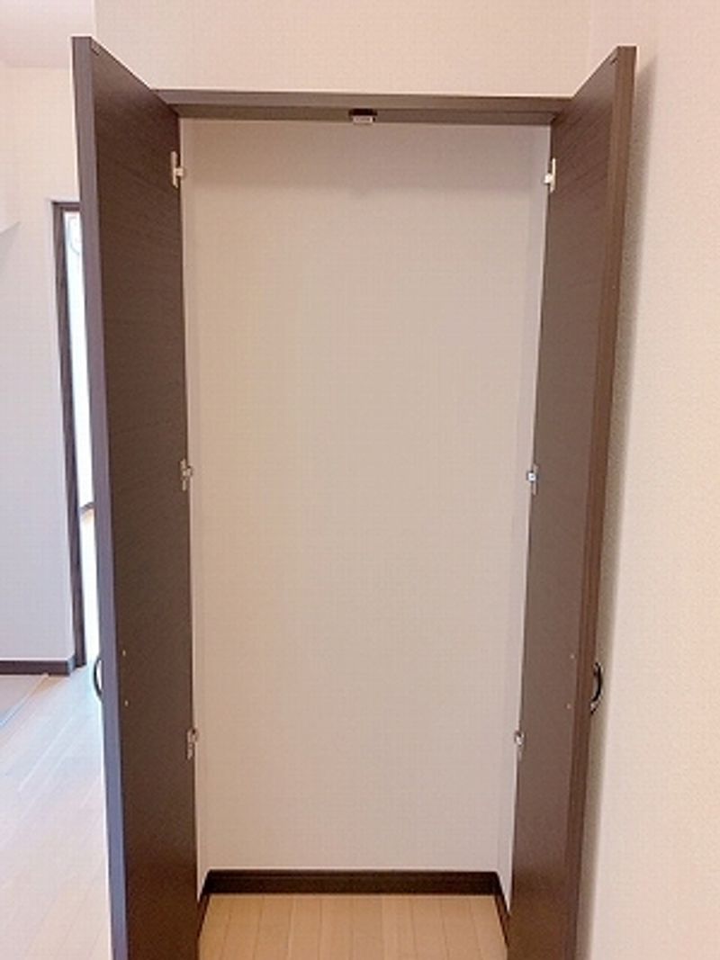 レオネクスト平井 収納